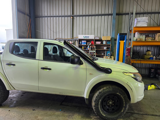 Mitsubishi MQ Triton 4" mid entry snorkel